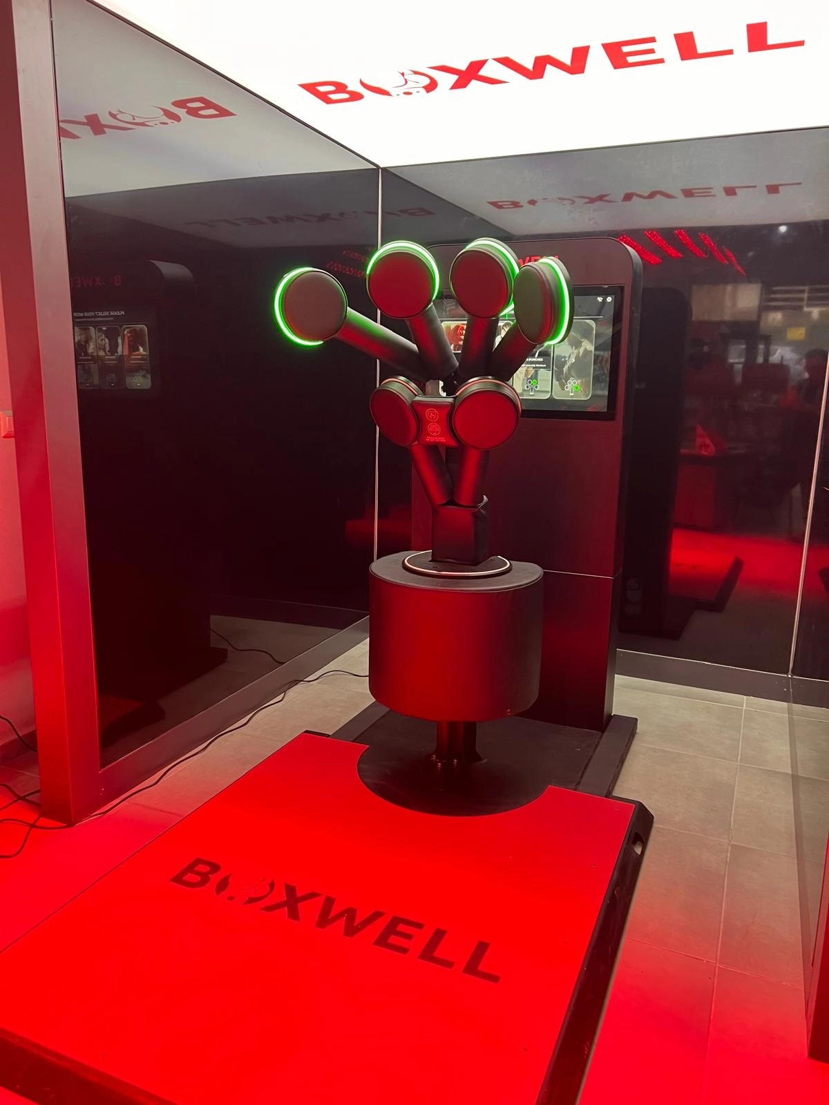 Boxwell 