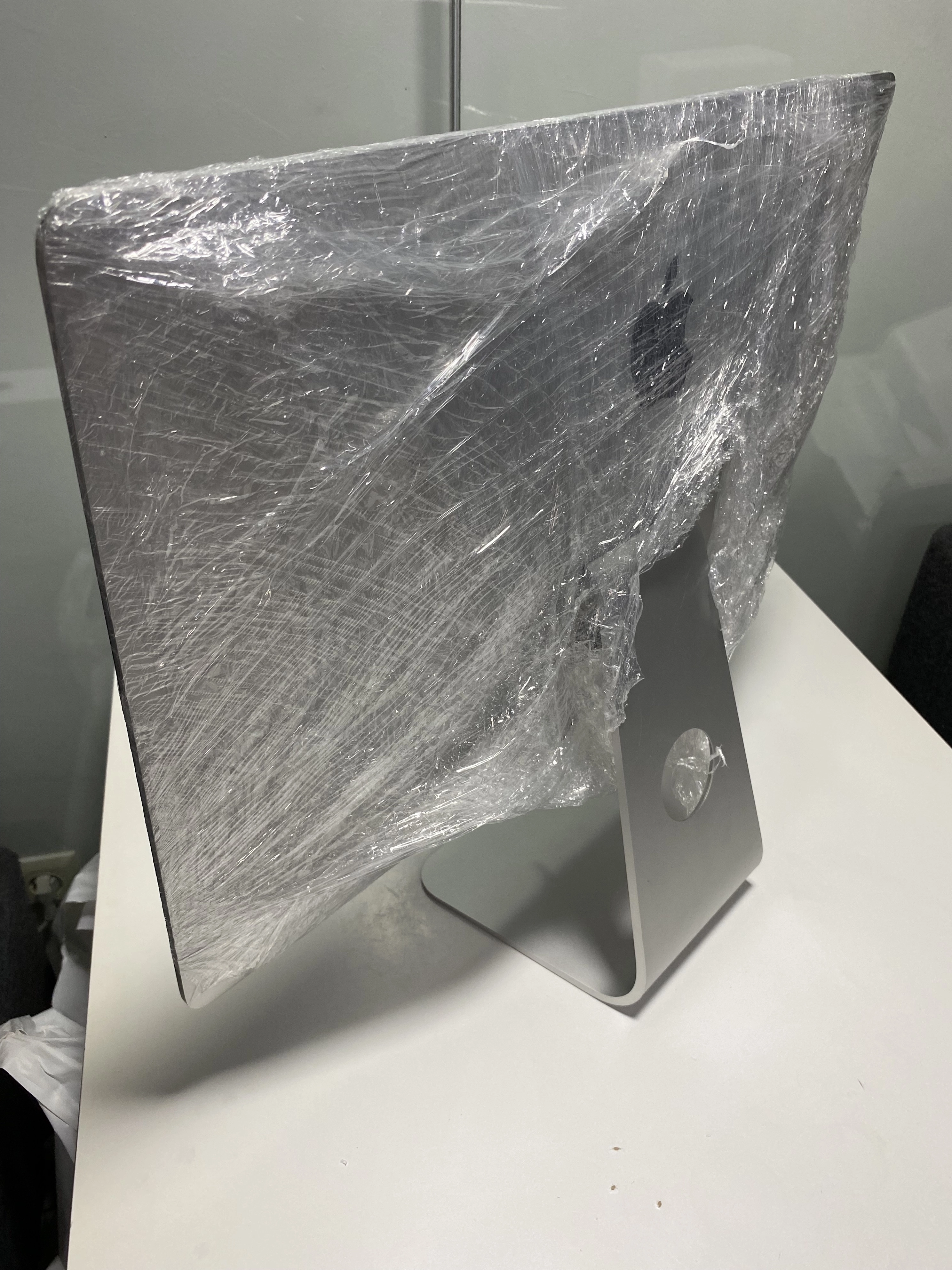 APPLE IMAC  21,5’’ RETİNA 4K