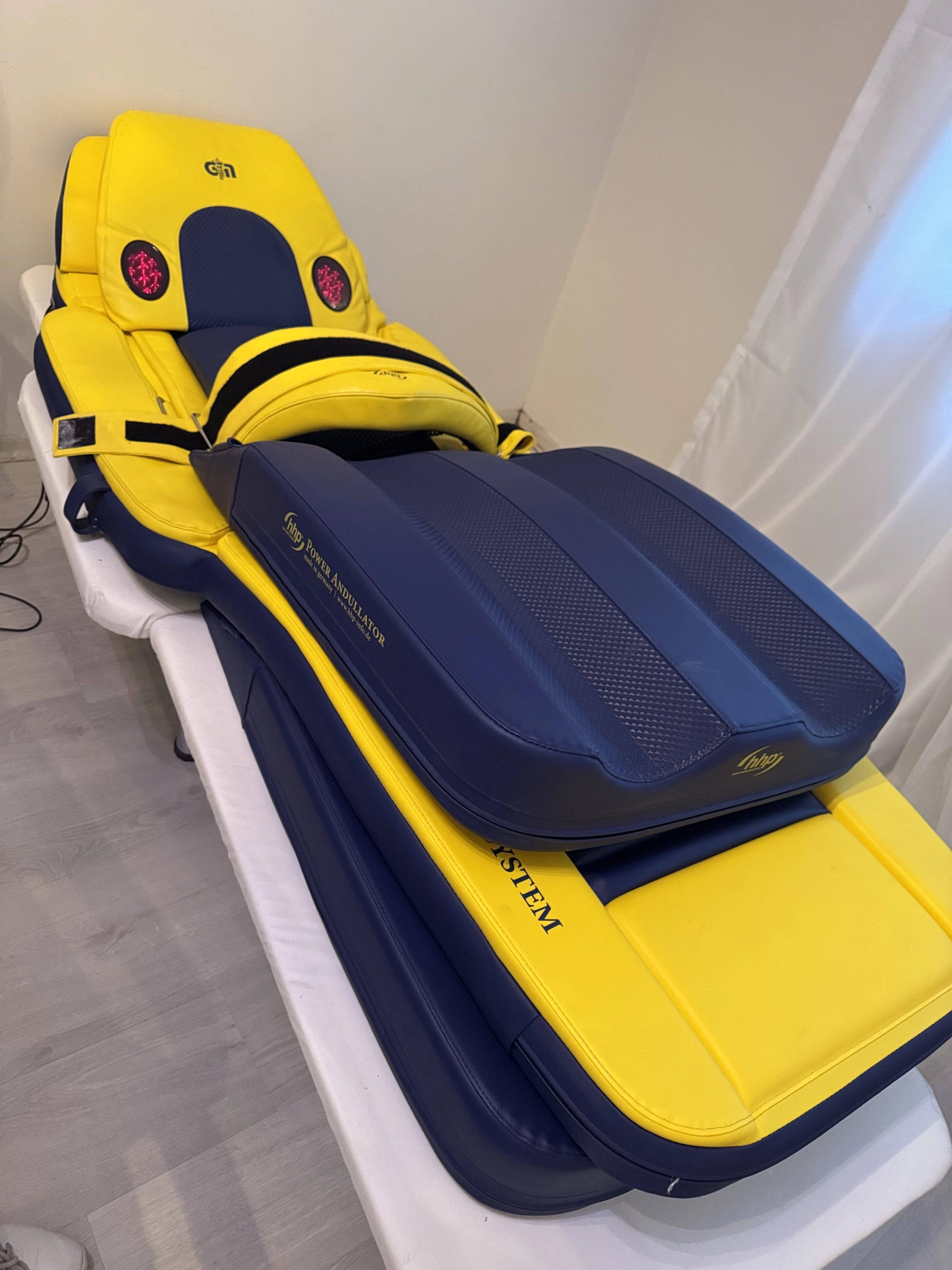 ANDUMEDIC 3 HOME YELLOW EDITION