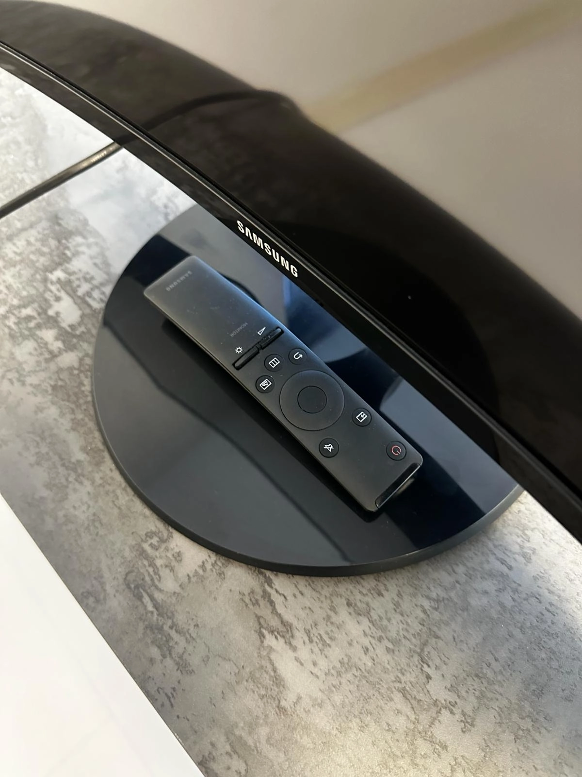 Samsung M5 Smart Monitör