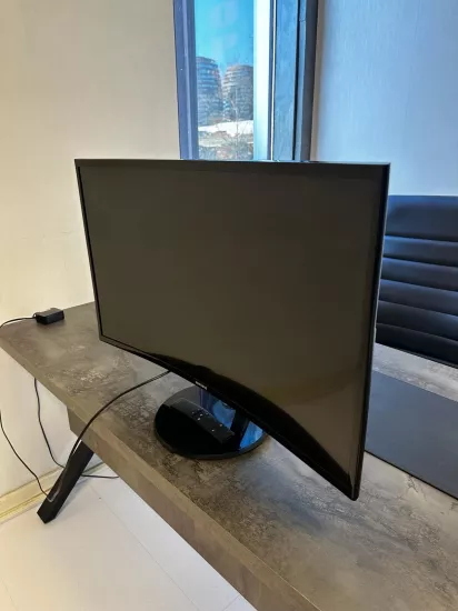 Samsung M5 Smart Monitör